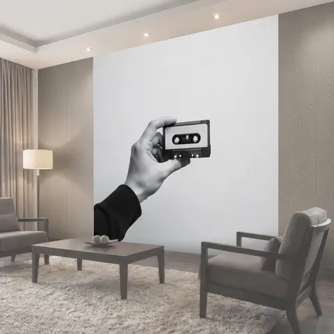 Фотообои Рука с ретро кассетой